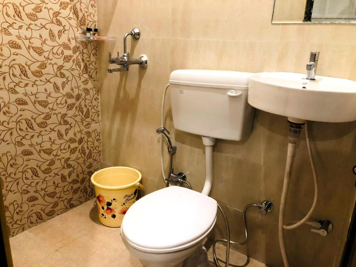 Hotel The Madaar House Waranasi Zewnętrze zdjęcie